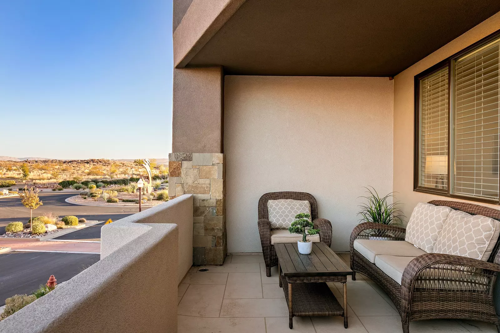 Upper Patio Deck