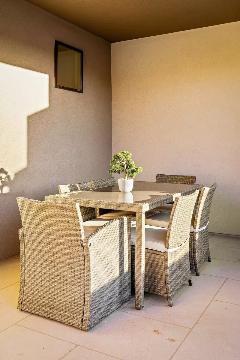 Upper Deck Table/Chairs
