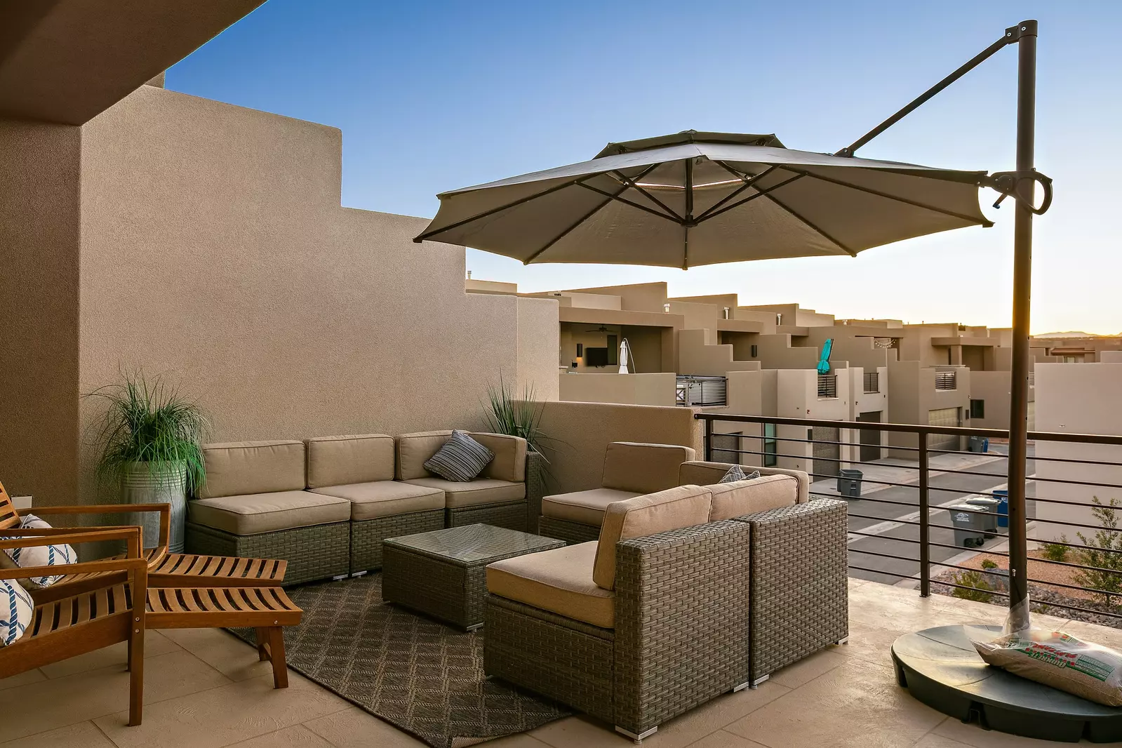 Upper Deck Sitting Area