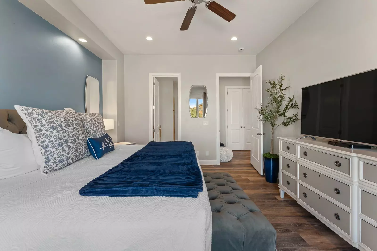 King Bedroom