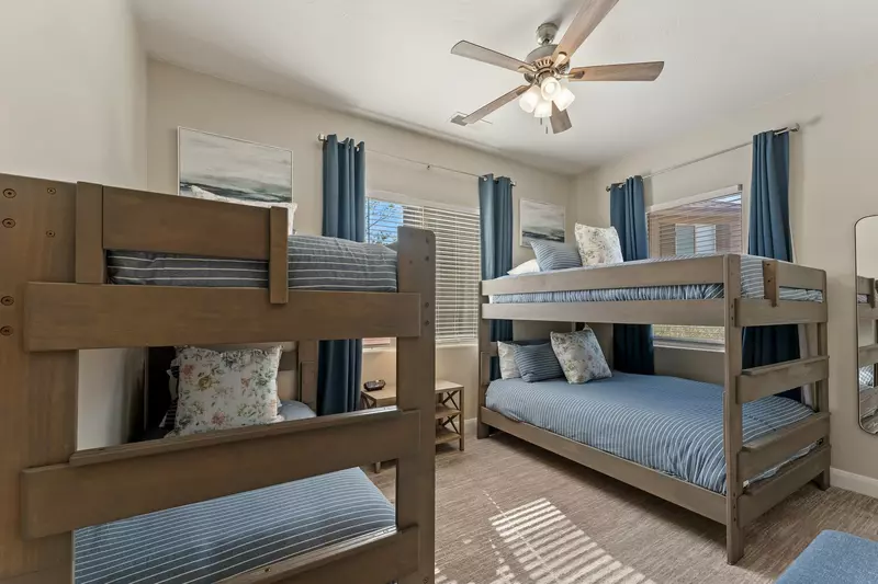 Queen/Queen Bunk + Twin/Twin Bunk