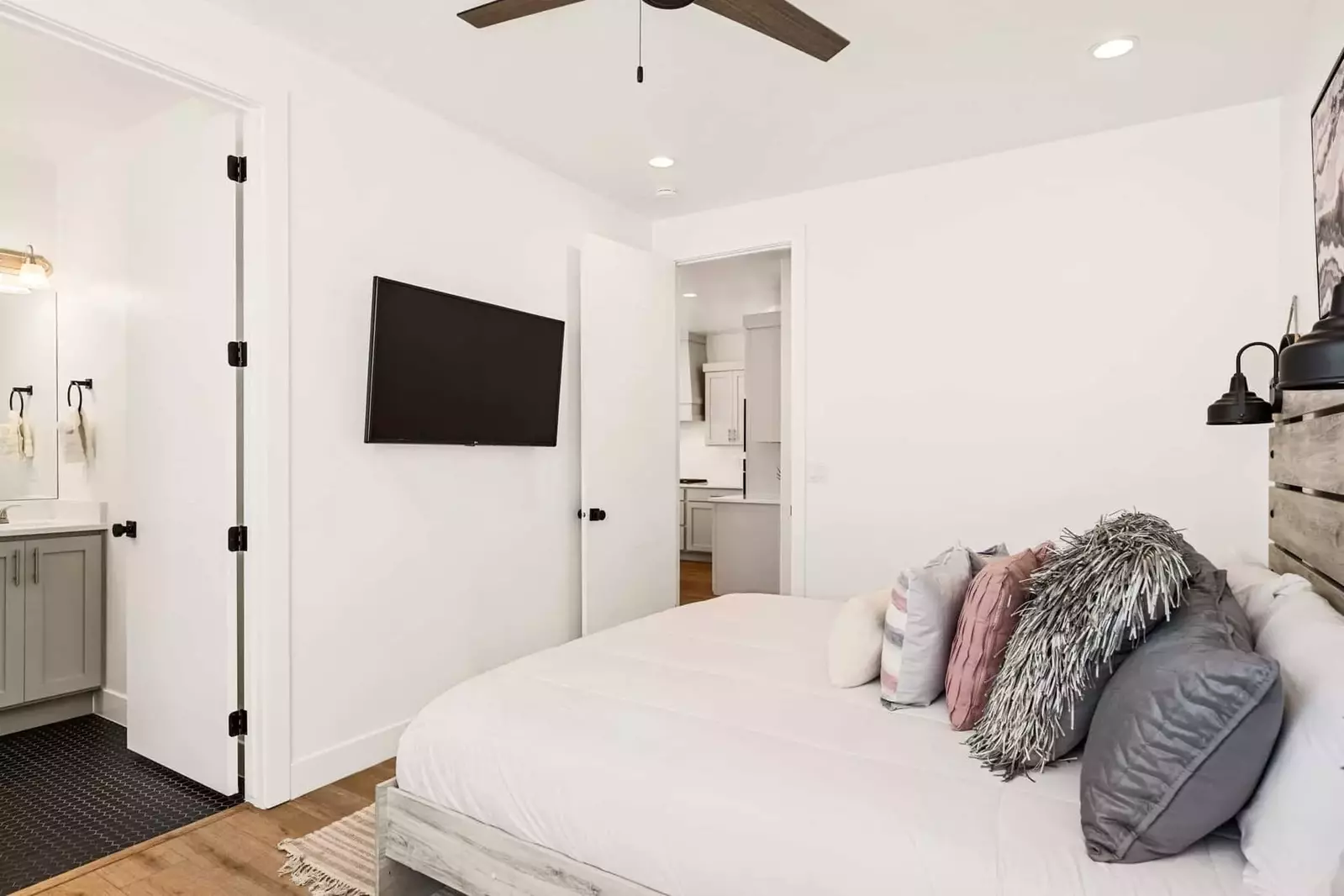 King Bedroom
