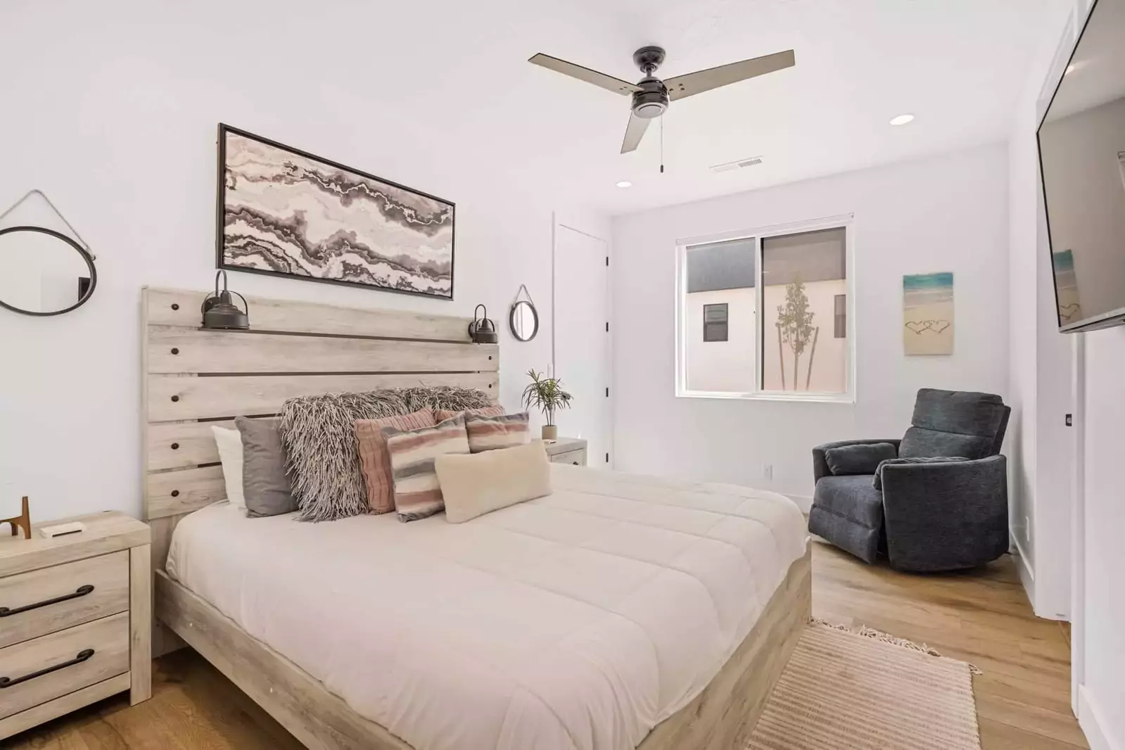 King Bedroom