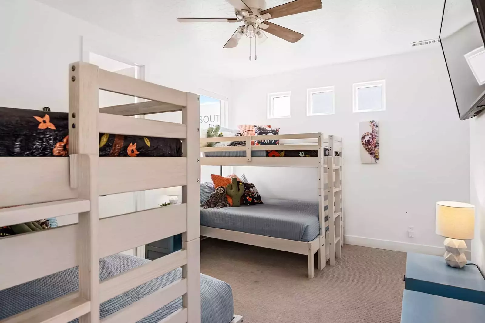 2 T/F (M) Bunk Room