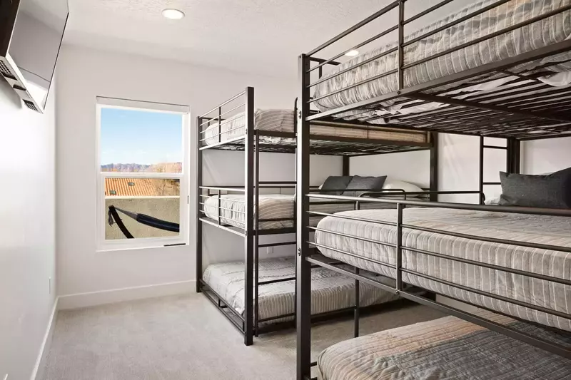 Full / Full / Full Bunks