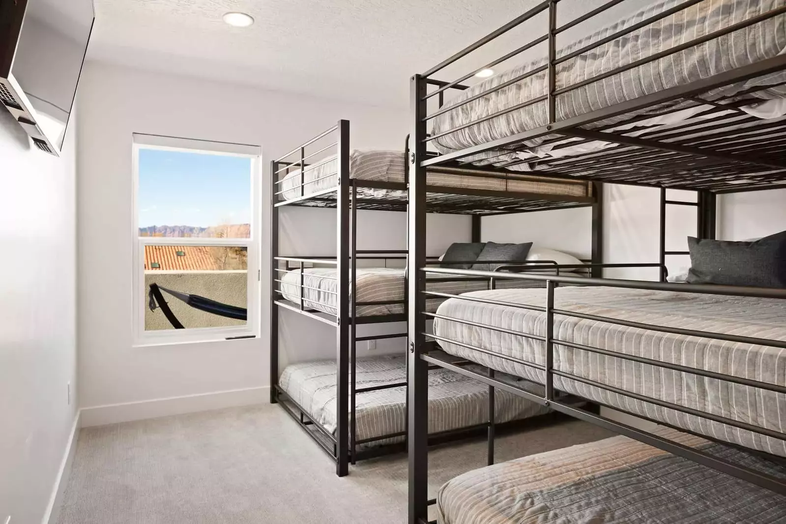 Full / Full / Full Bunks