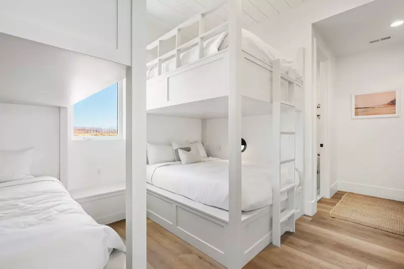 2 Queen/Queen Bunks and 1 Twin/Twin Bunk