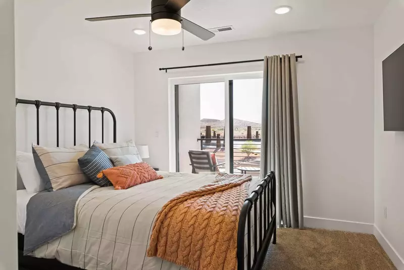 Queen Bedroom