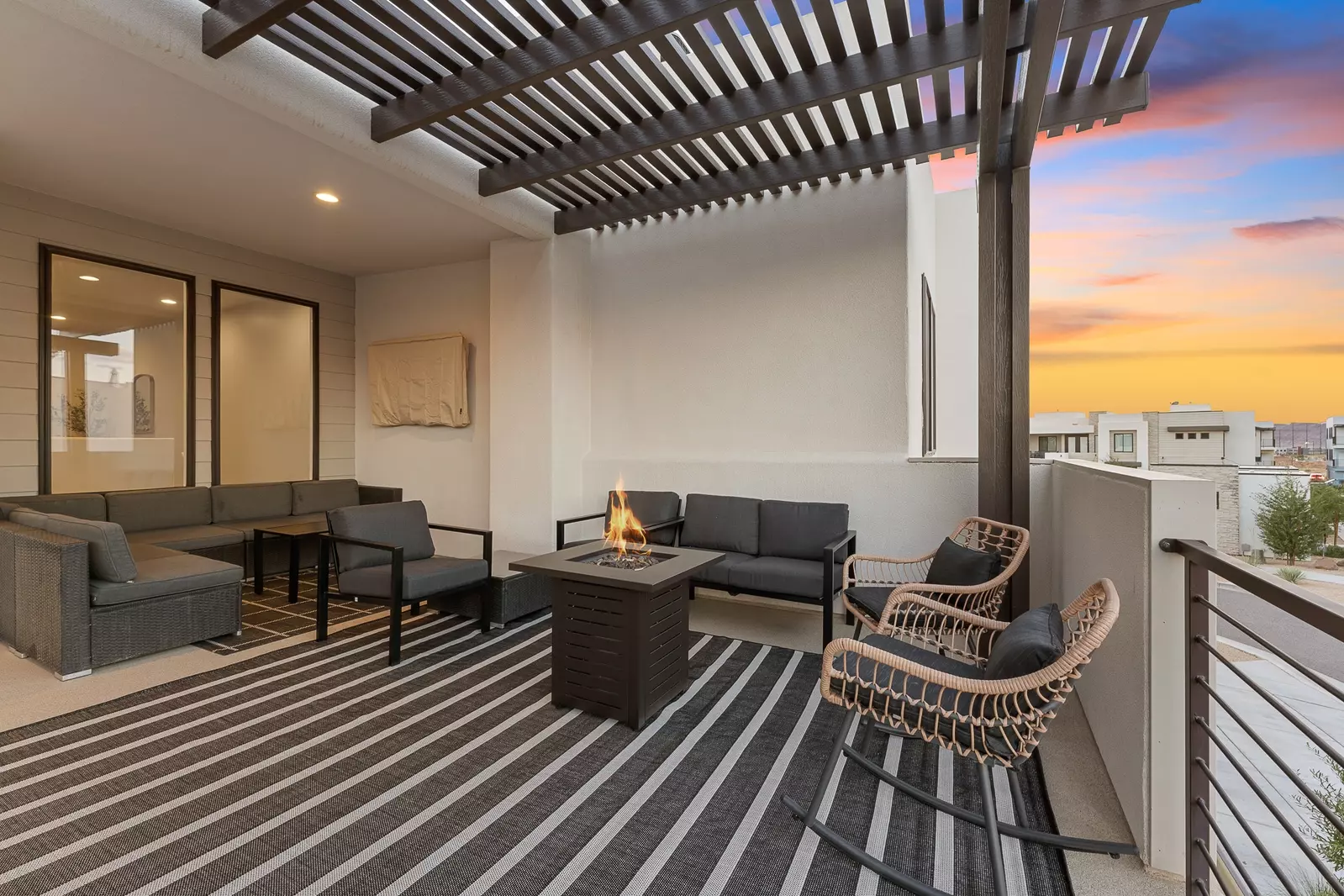 Upper Patio Deck