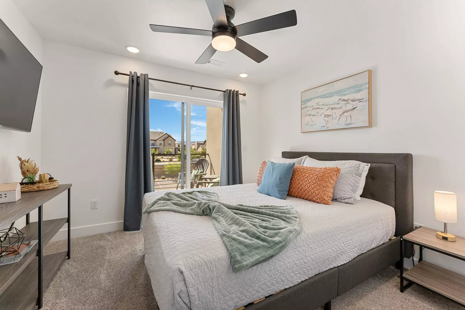 Second Level King Bedroom