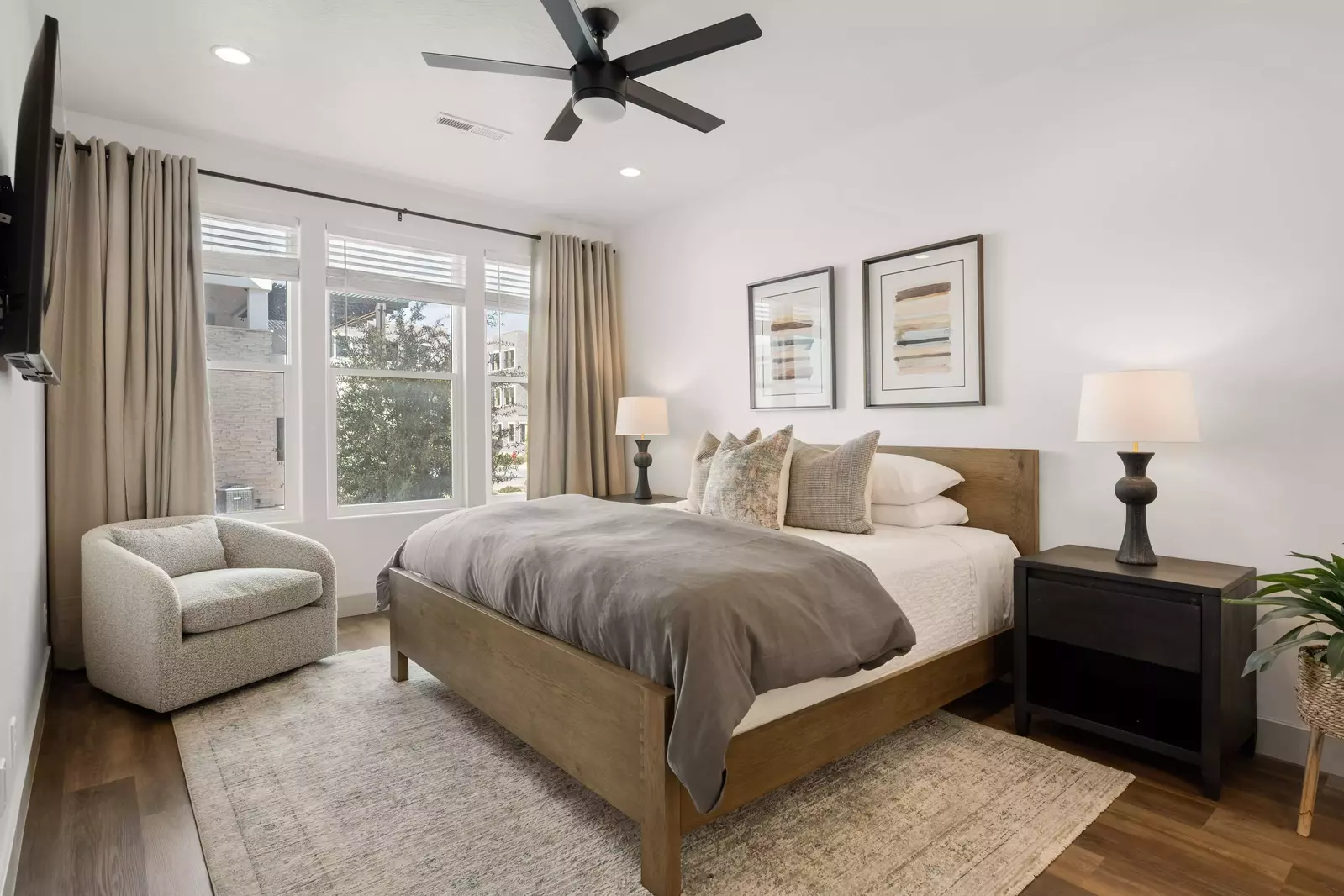 King Bedroom