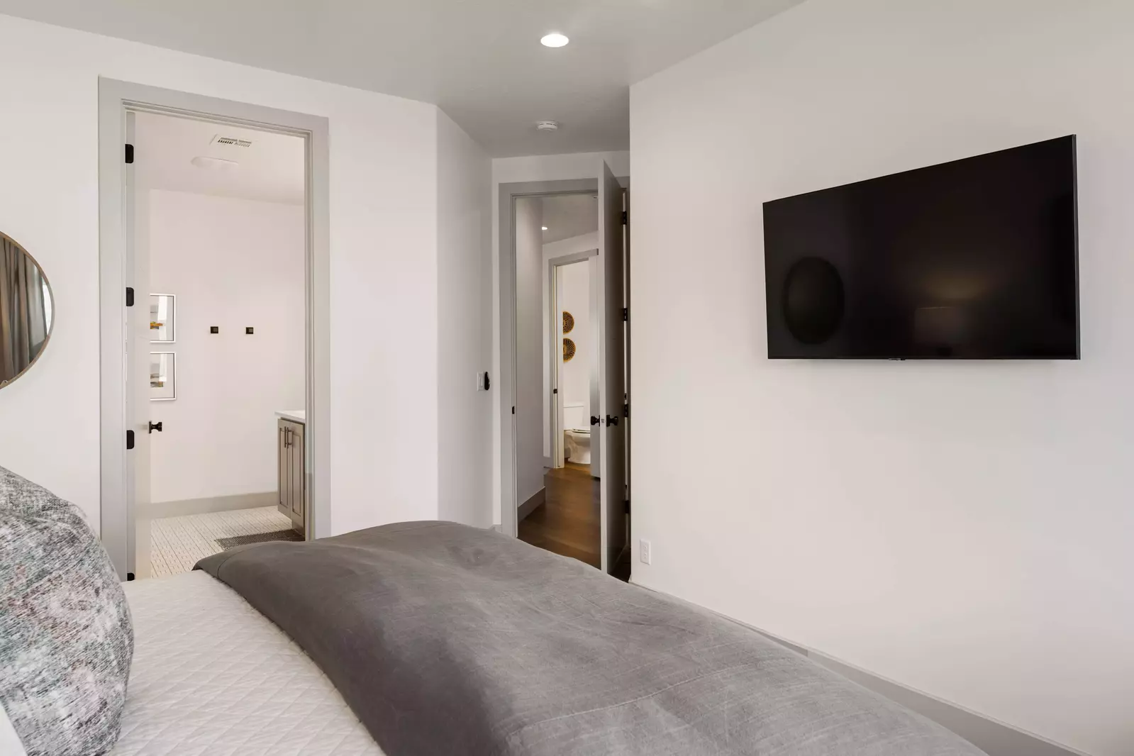 King Bedroom