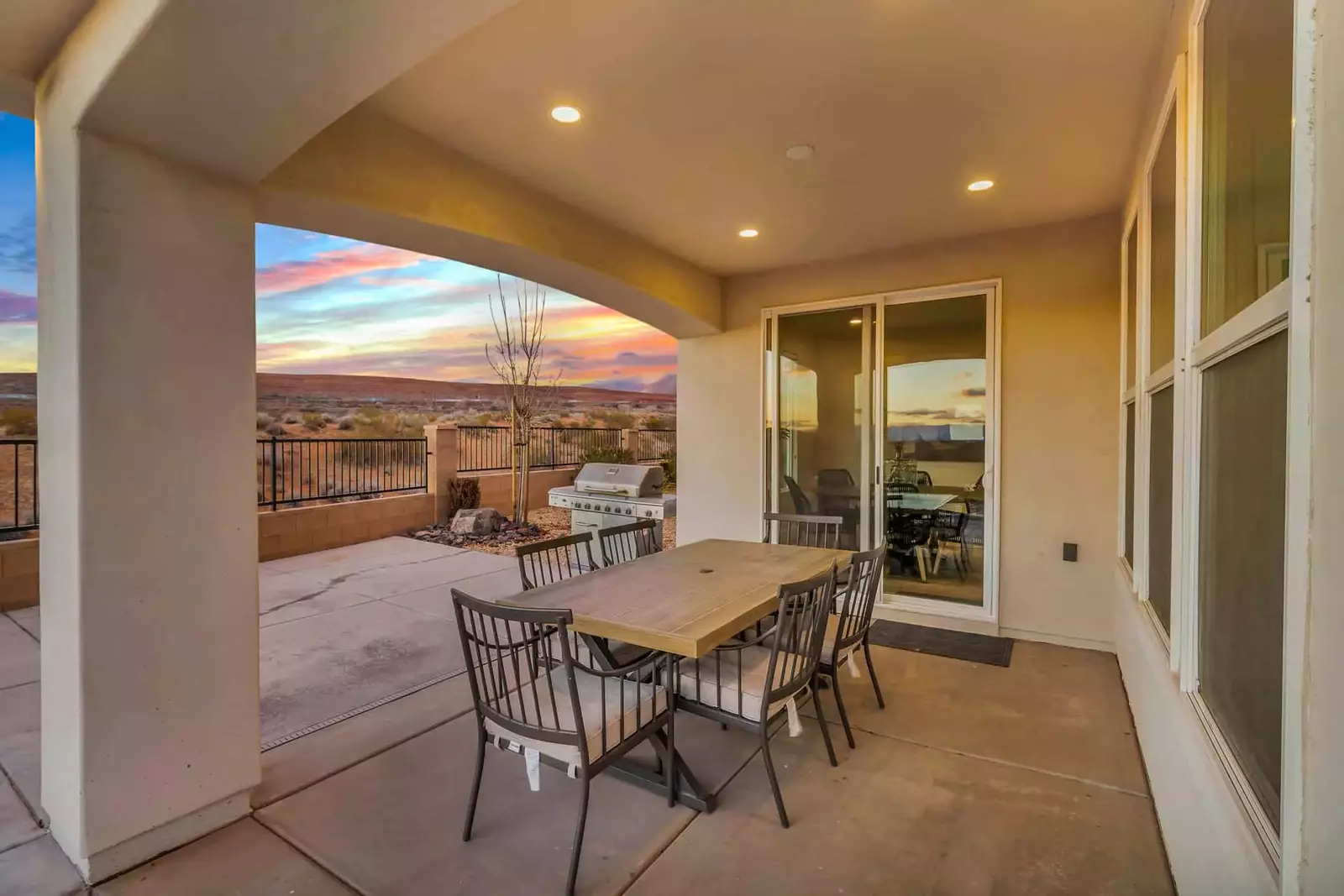 Outdoor Patio Dining Area