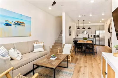 Coconut Cove #102