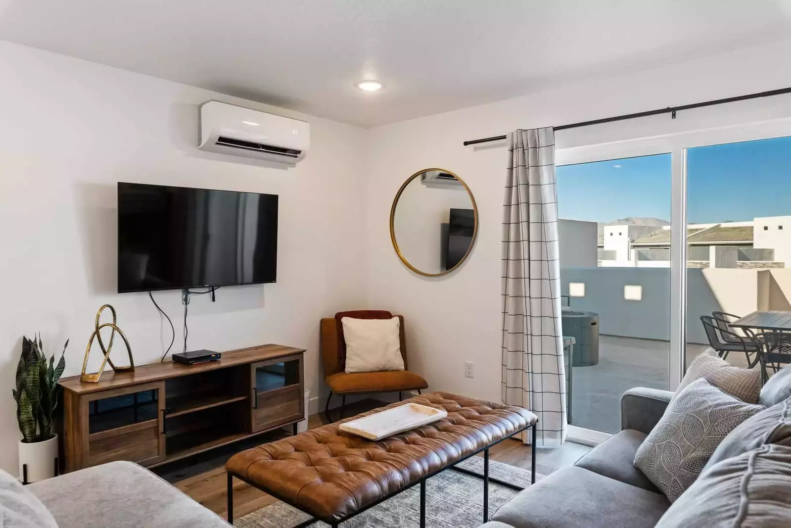 3rd Floor Family Room