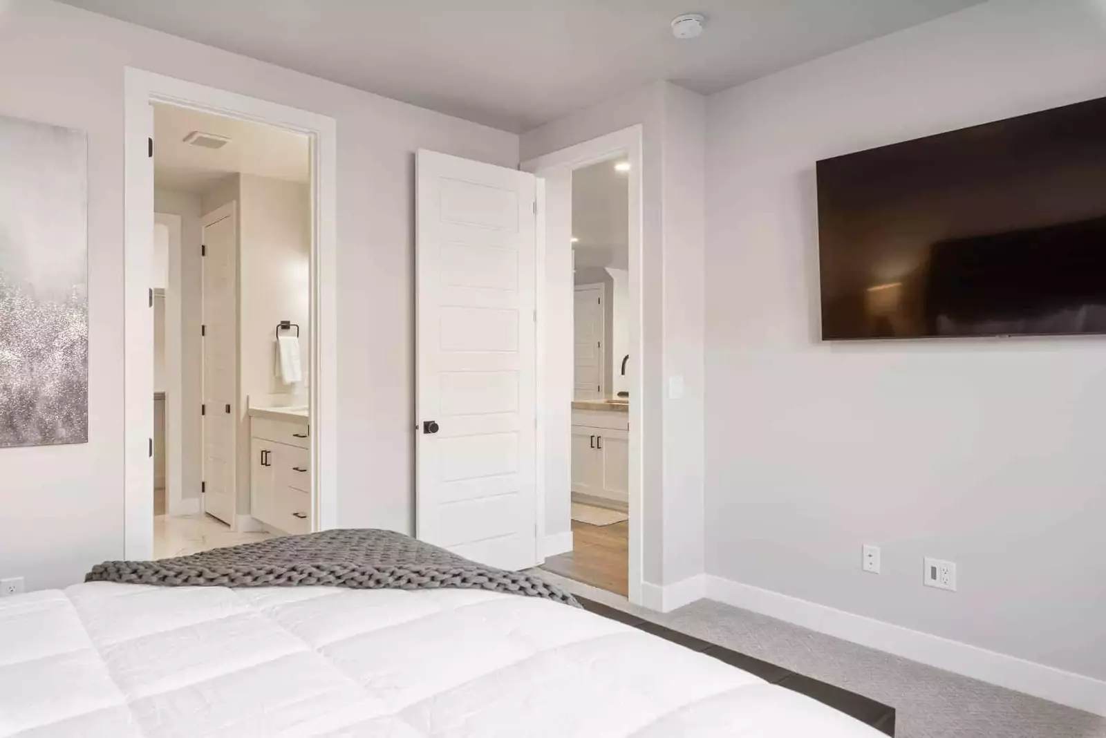 King Bedroom Entrance