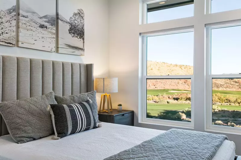 Queen Master Bedroom
