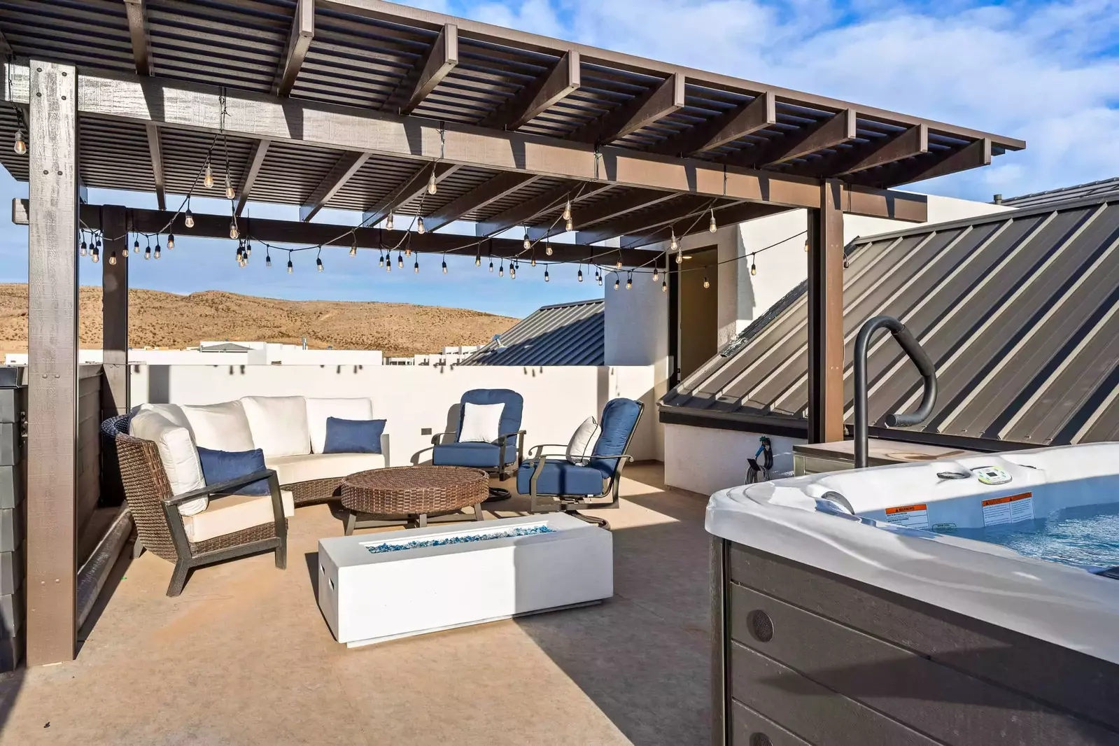 2nd Floor Deck / Hot Tub, Patio Seating