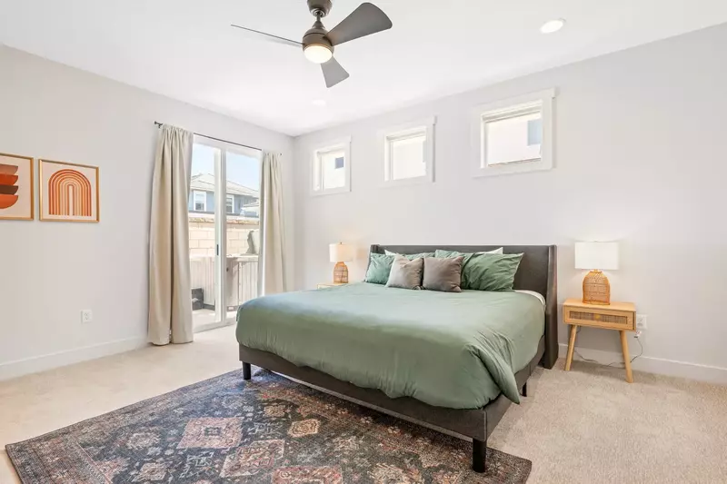 King Bedroom/Attached Bath