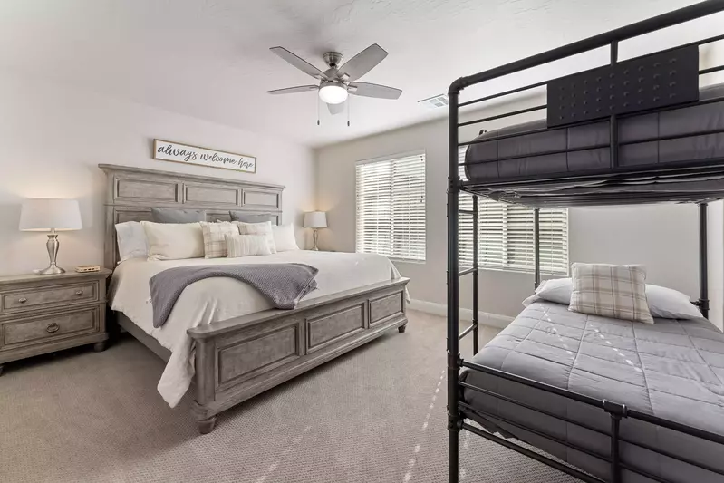 King and Twin / Twin Bunk Room ll