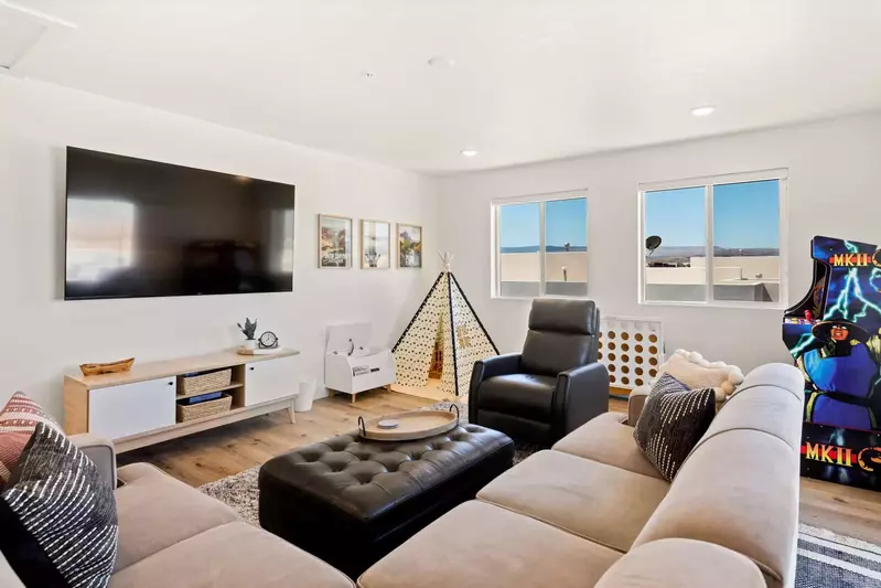 3rd Floor Loft