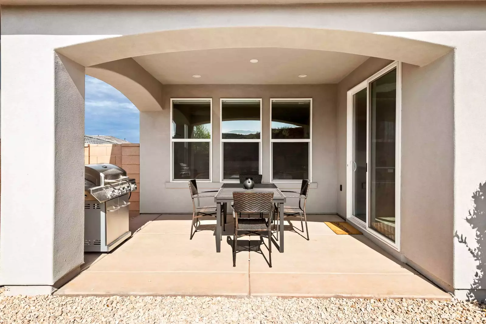 Covered Patio and Grill