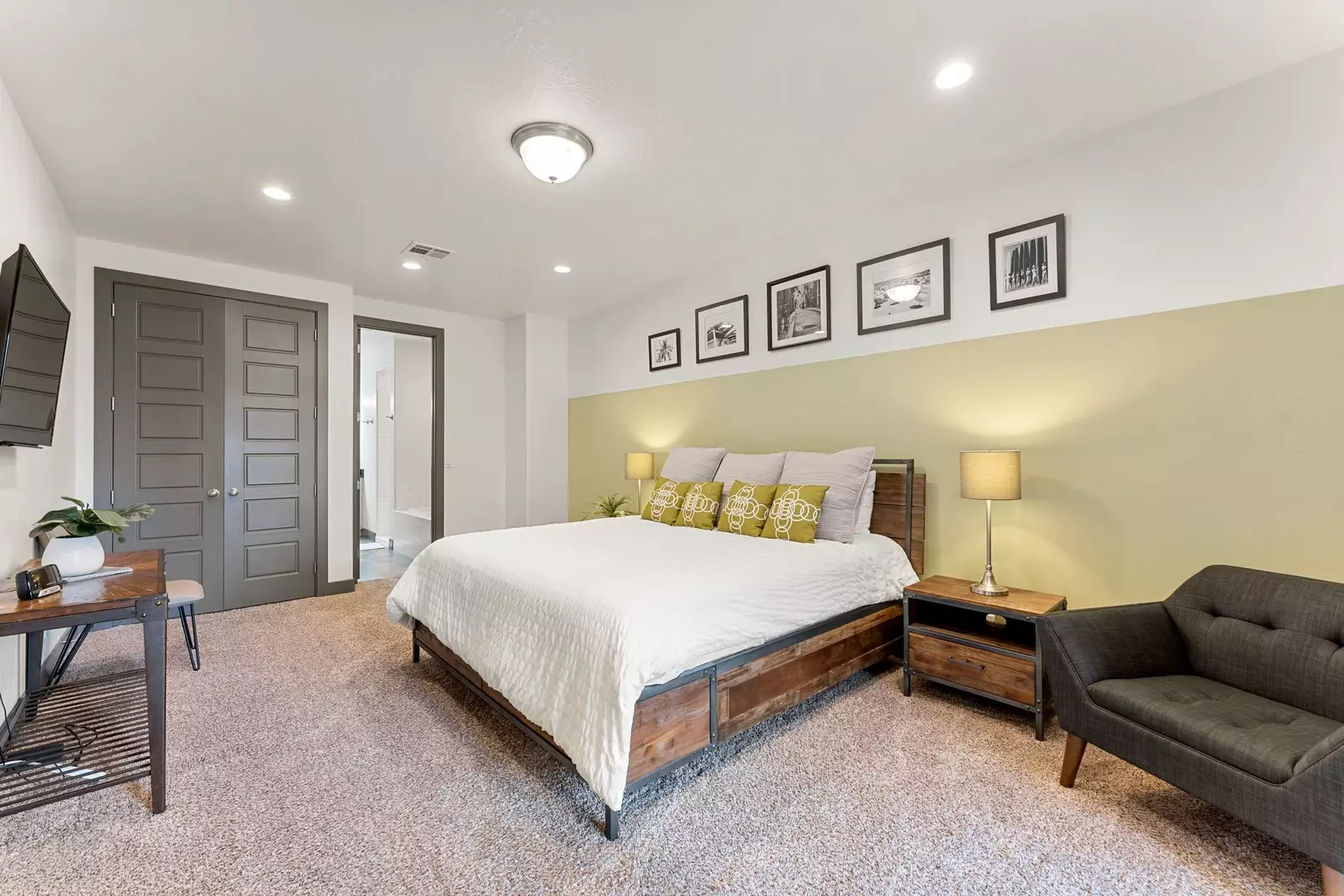 King Bedroom