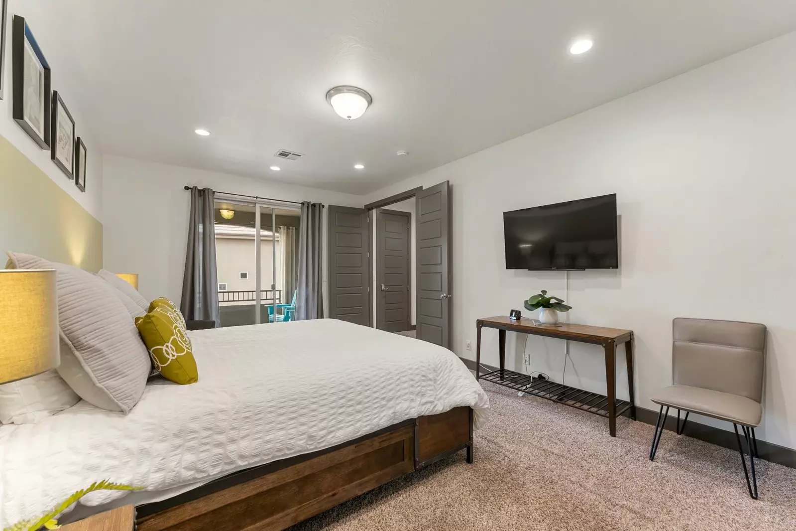 King Bedroom