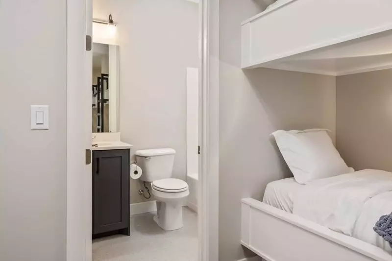 Bunk Room