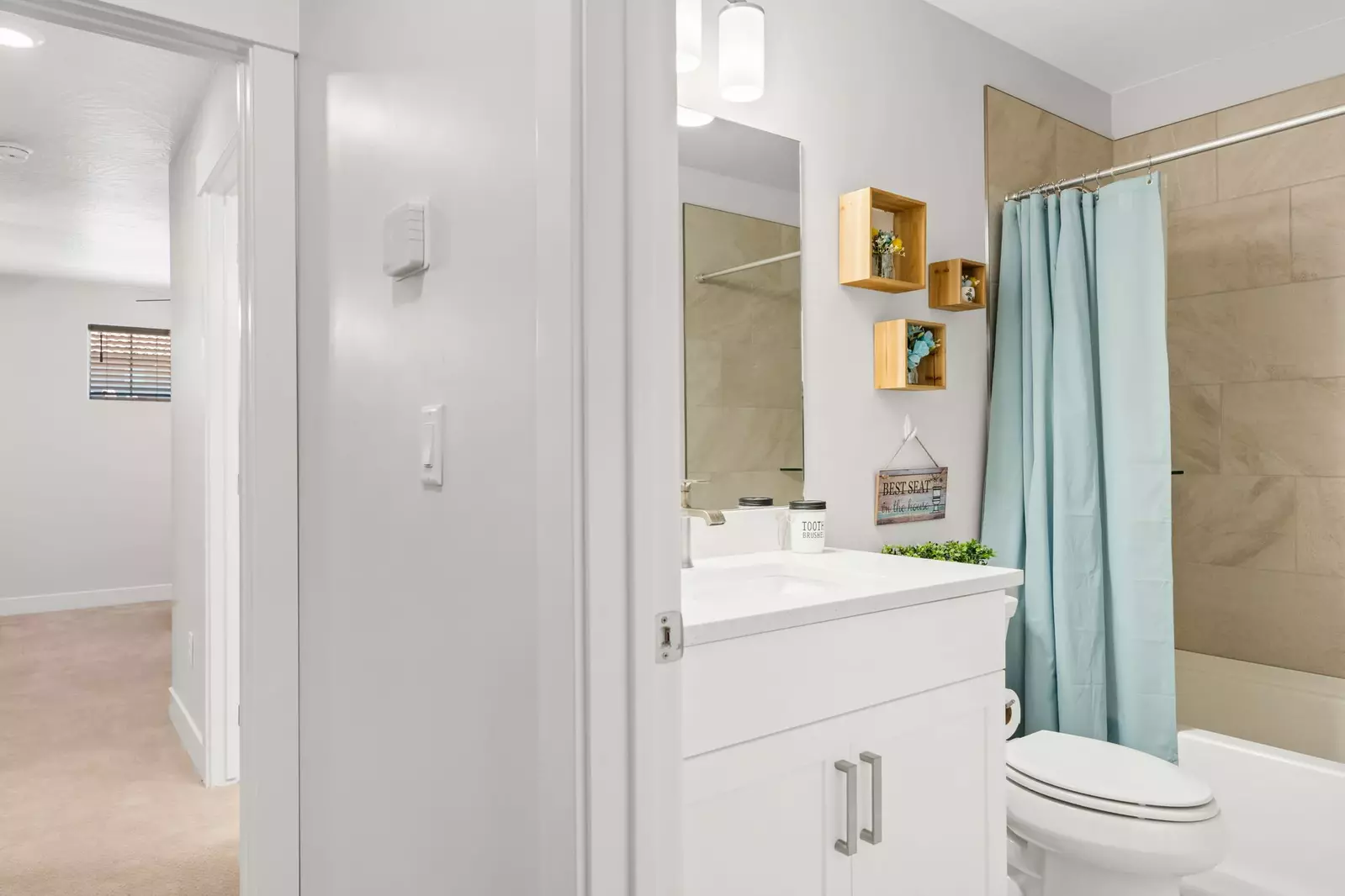 Full Bathroom