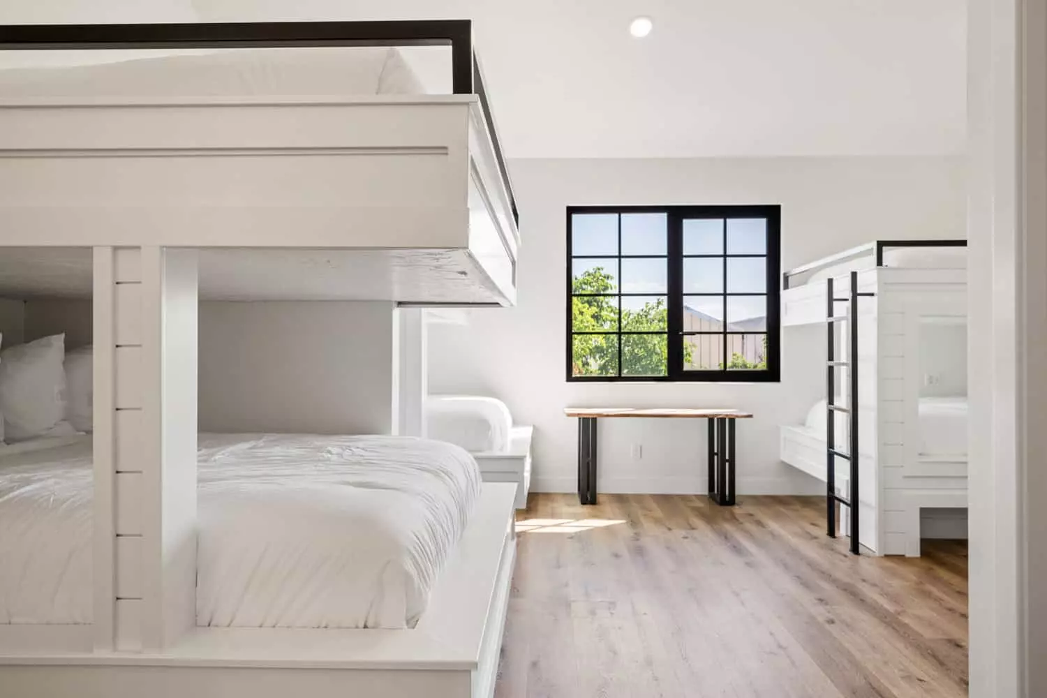 3 Queen/Queen Bunks, 1 Twin/Twin Bunk Room