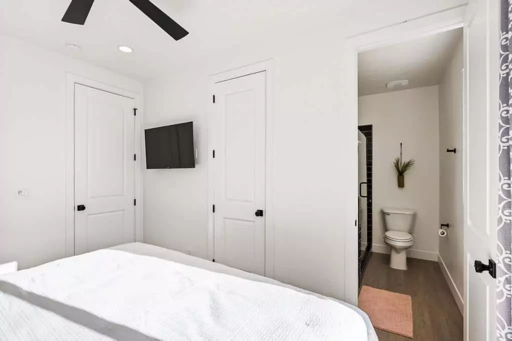 King Bedroom