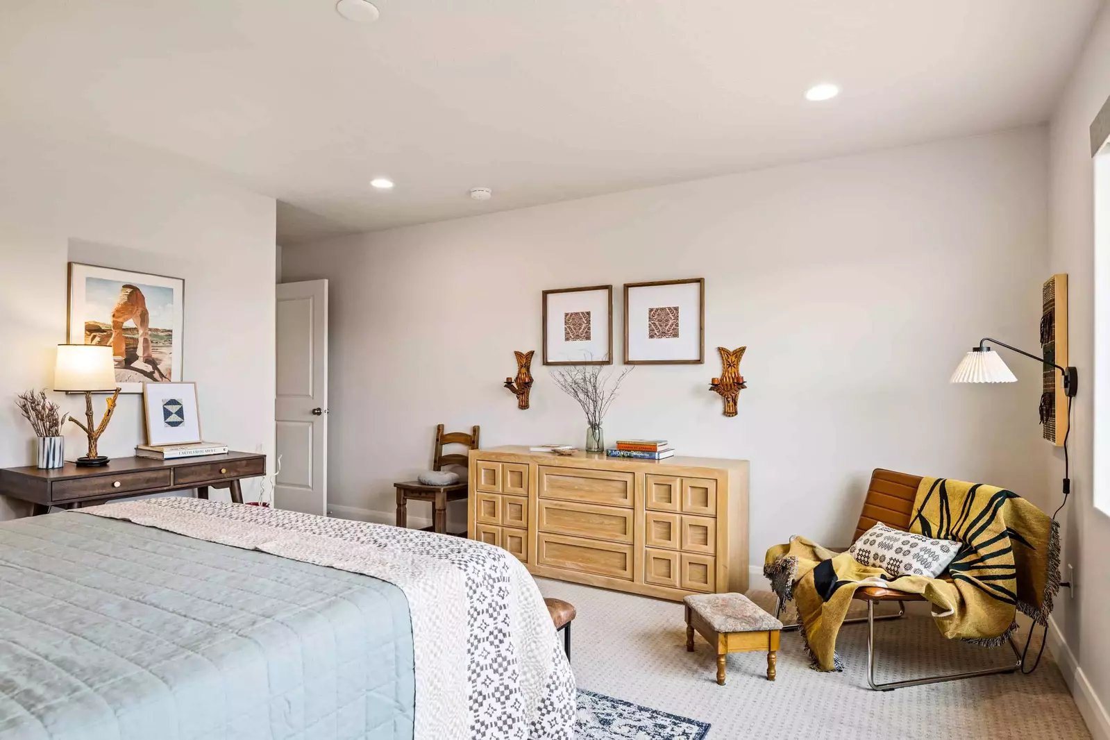 Queen Bedroom