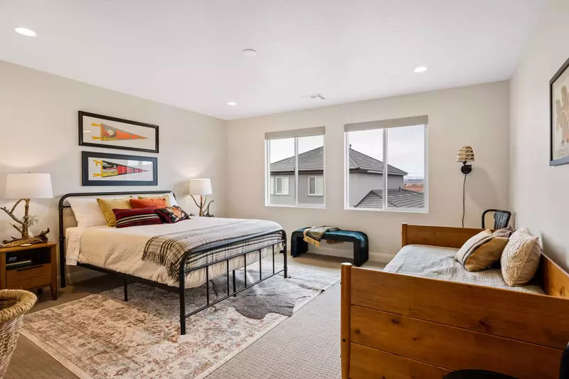 Queen Bedroom