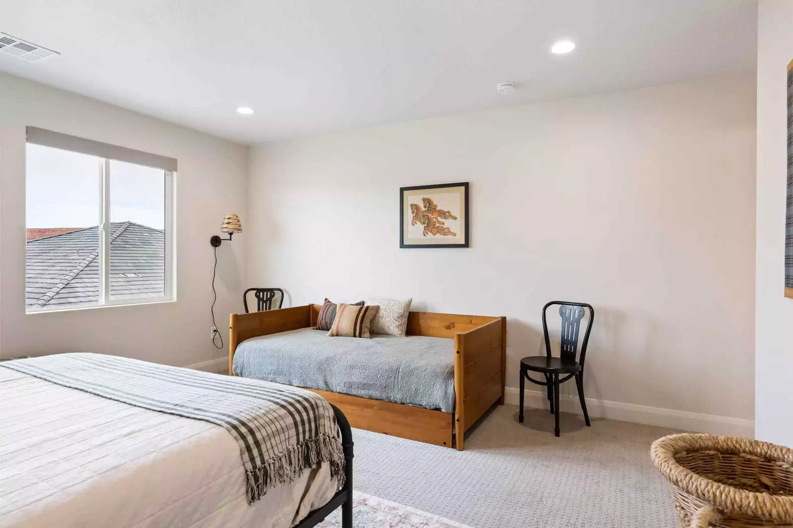 Queen Bedroom