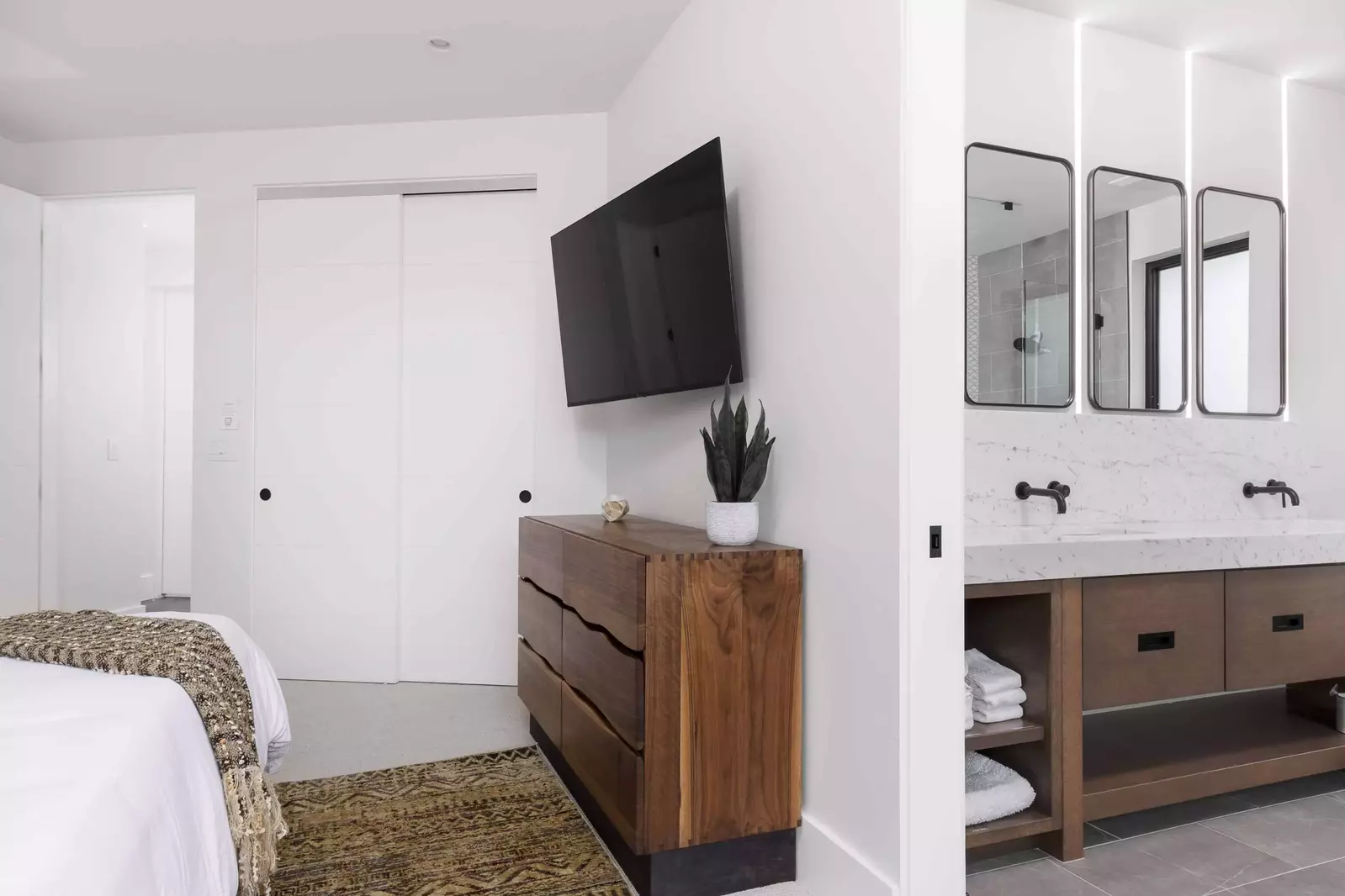 King Bedroom