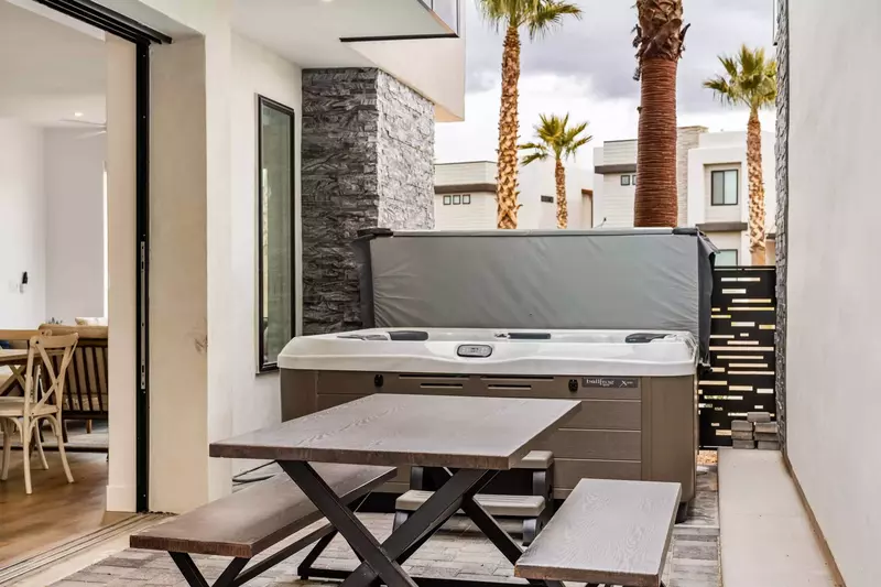 Private Hot Tub