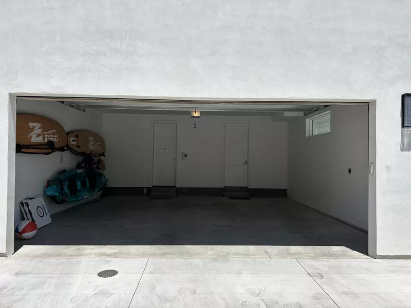 Beach Haven - Garage