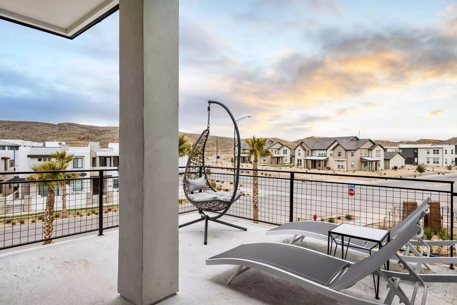 Outdoor Balcony/Patio