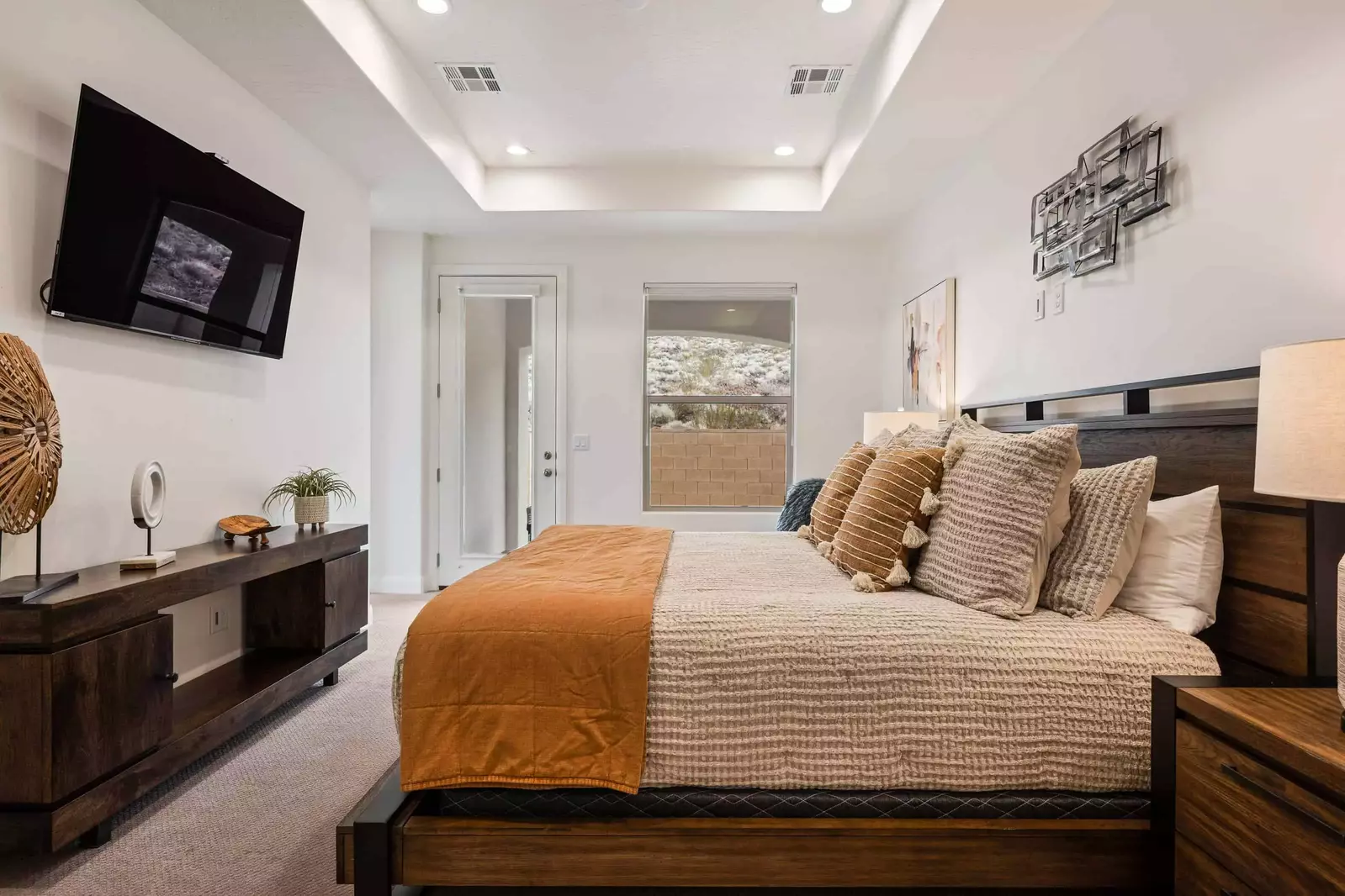 Master King Bedroom