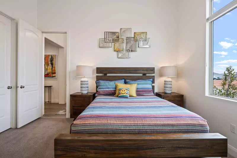 Queen Bedroom