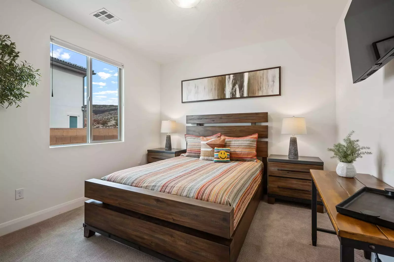 Queen Bedroom
