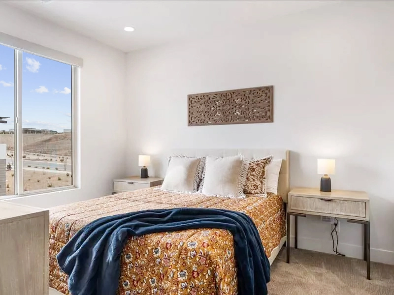 Queen Bedroom