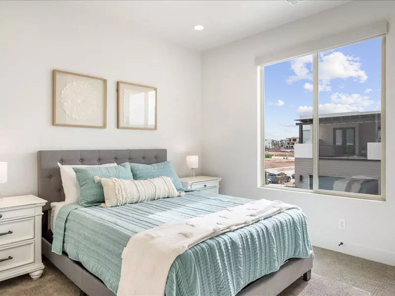 Queen Bedroom