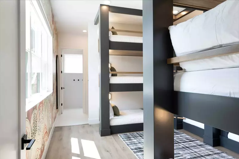 4 Triple Twin Bunk Beds with Attached Bath