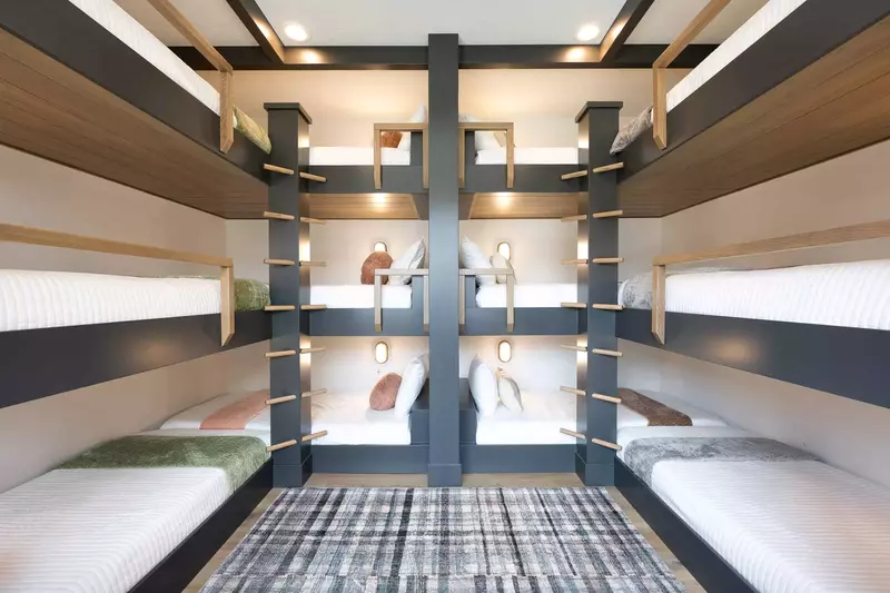 4 Triple Twin Bunk Beds with Attached Bath
