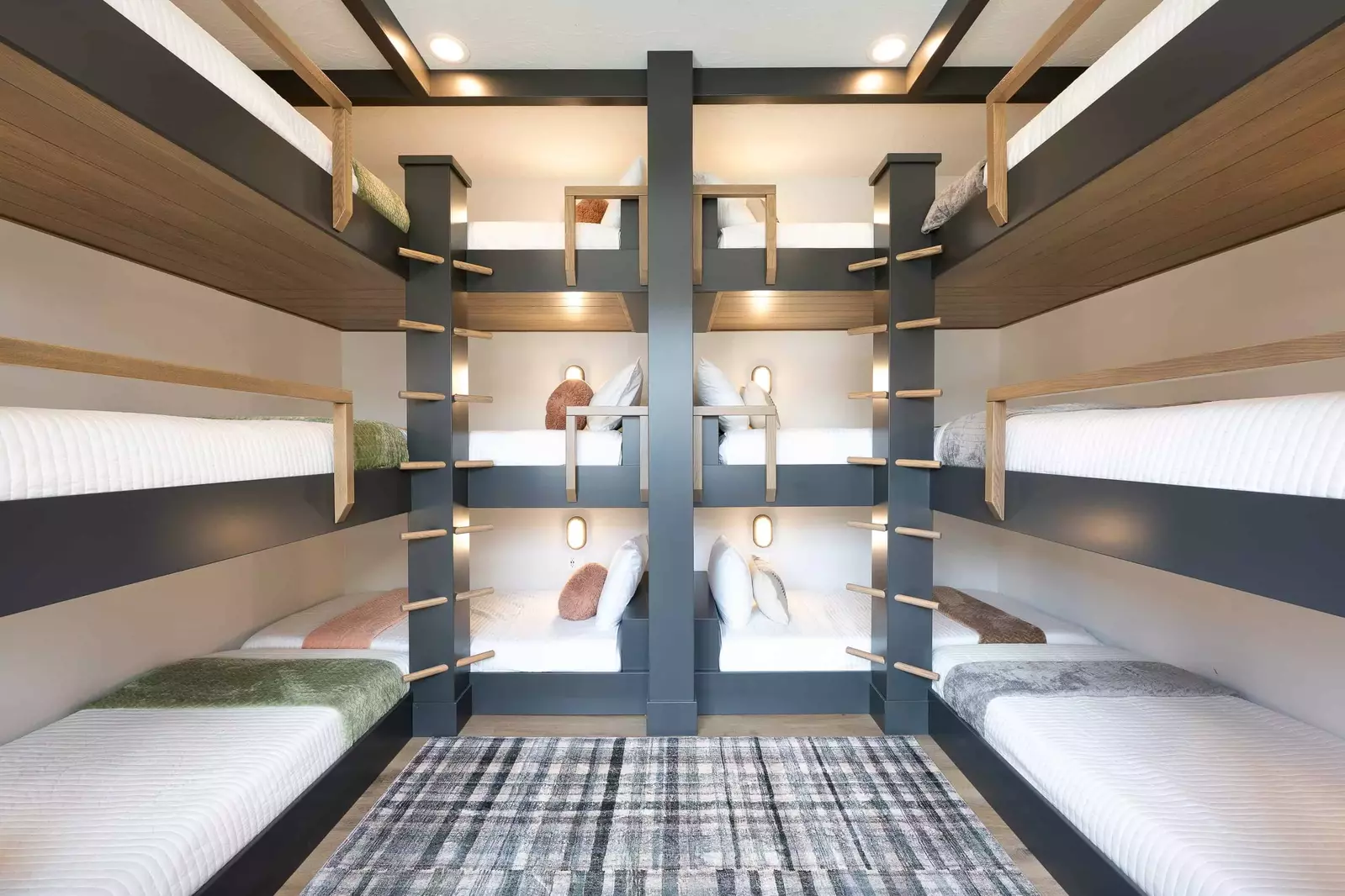 4 Triple Twin Bunk Beds with Attached Bath
