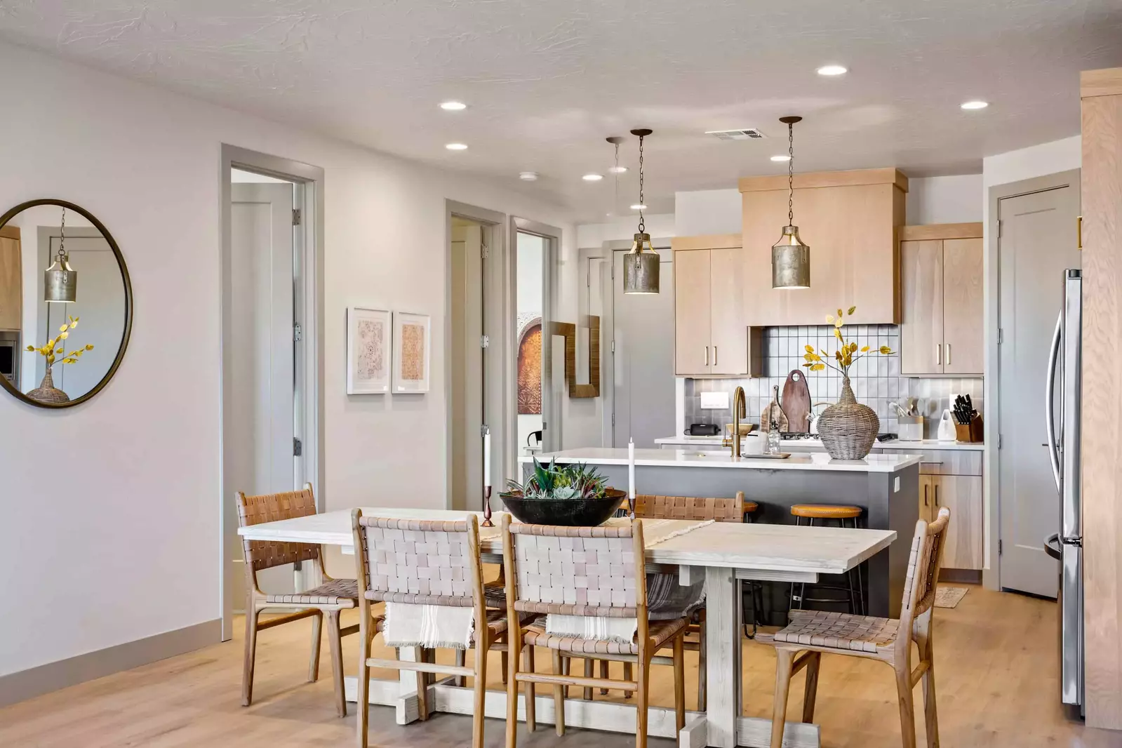 Kitchen/Dining Area