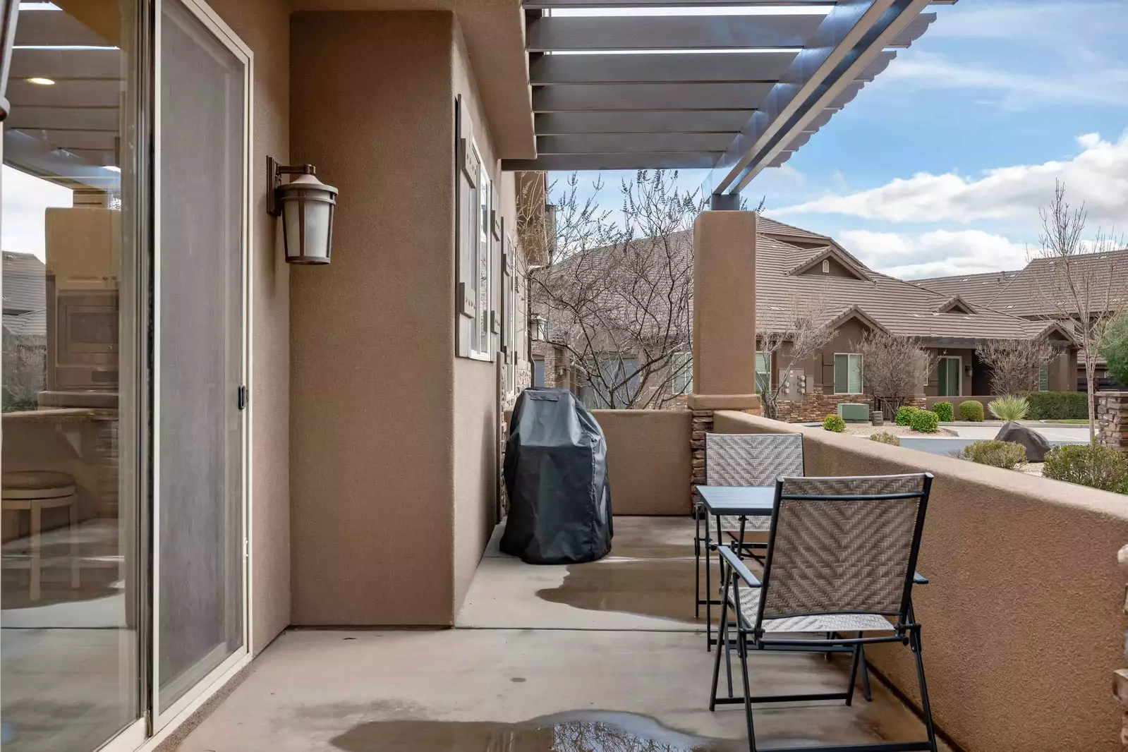 Grill / Porch