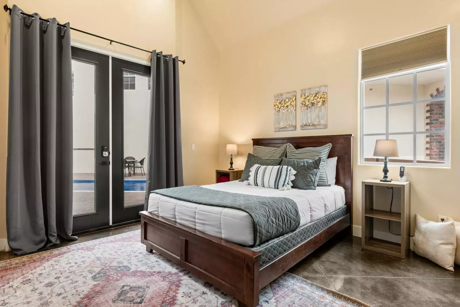 Casita - Queen Bed